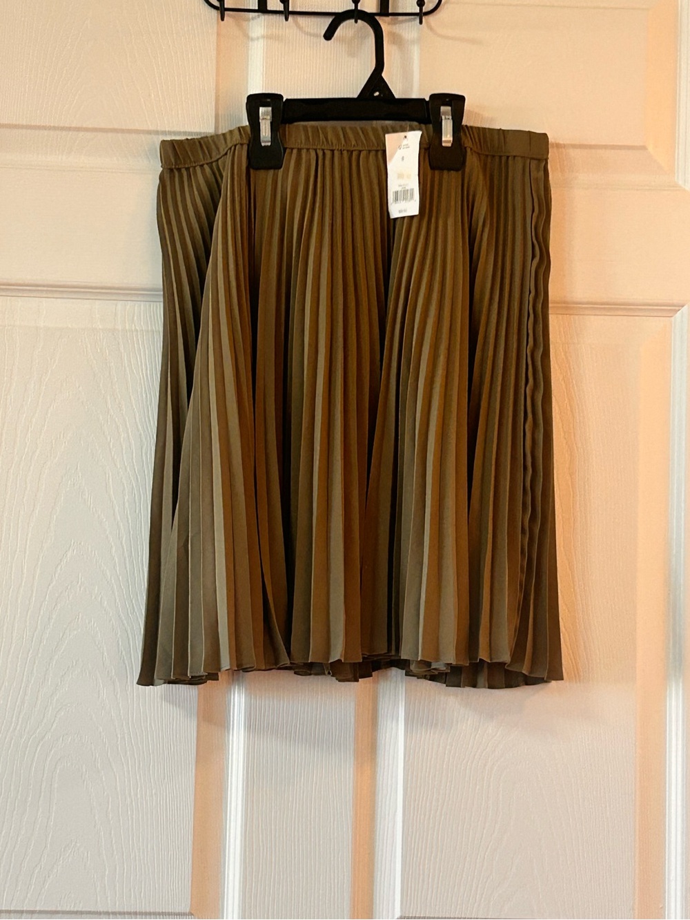Banana Republic Olive Pleated Skater Skirt